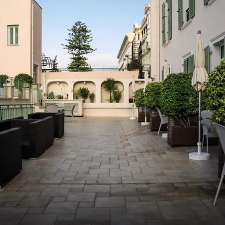 Hotel Vendome Menton 호텔 멍똥