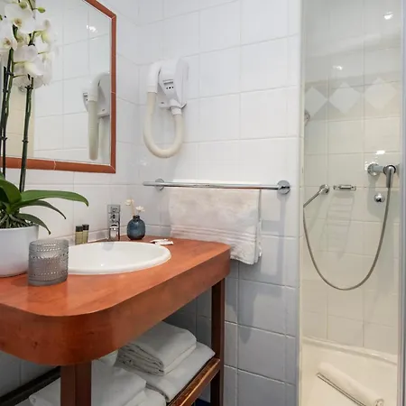 Hotel Vendome Menton 호텔 3*
