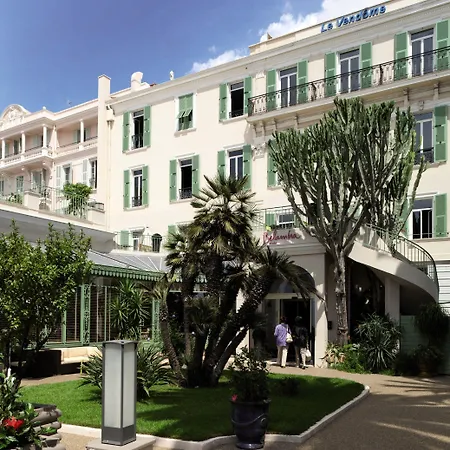 Hotel Vendome Menton 호텔 3*