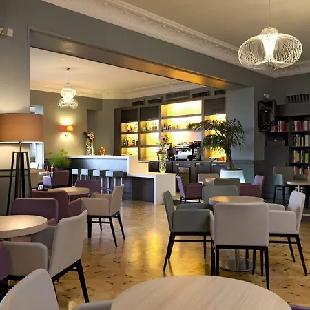 Hotel Vendome Menton 호텔 3*