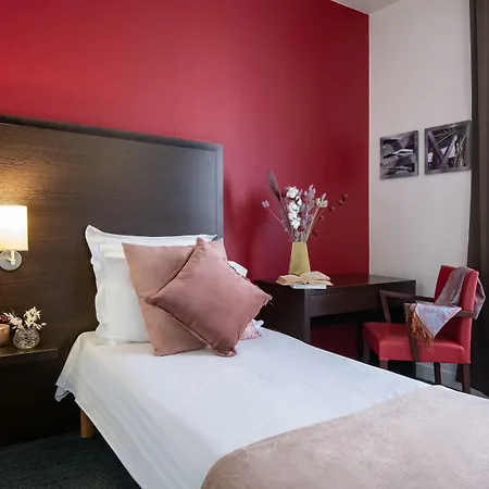 Hotel Vendome Menton 멍똥