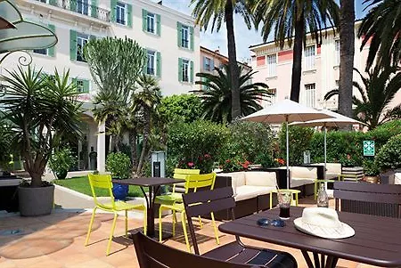 Hotel Vendome - Reouverture 3*