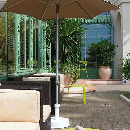 Hotel Vendome Menton 호텔 멍똥