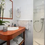 Hôtel Vendôme Menton Hotel 3*