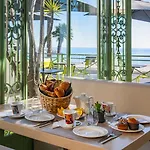 Otel Hotel Menton Le Vendome 3*