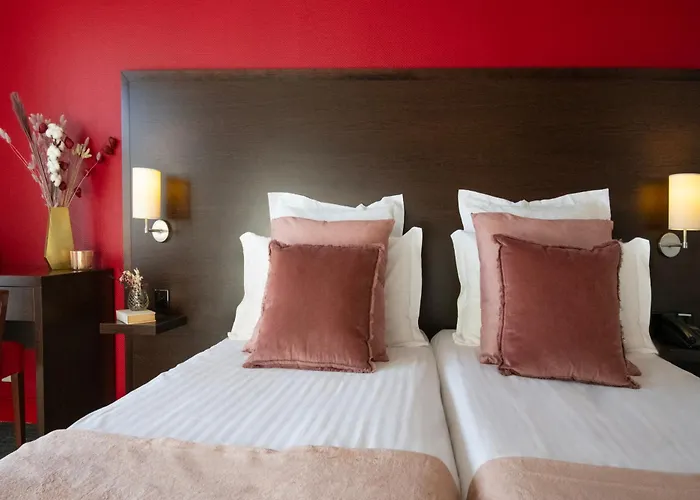 Hotel Menton Le Vendome 3* מנטון