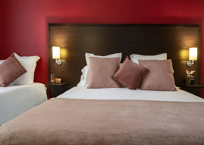 Hotel Menton Le Vendome מלון 3*